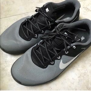 Women’s Nike Metcon 2